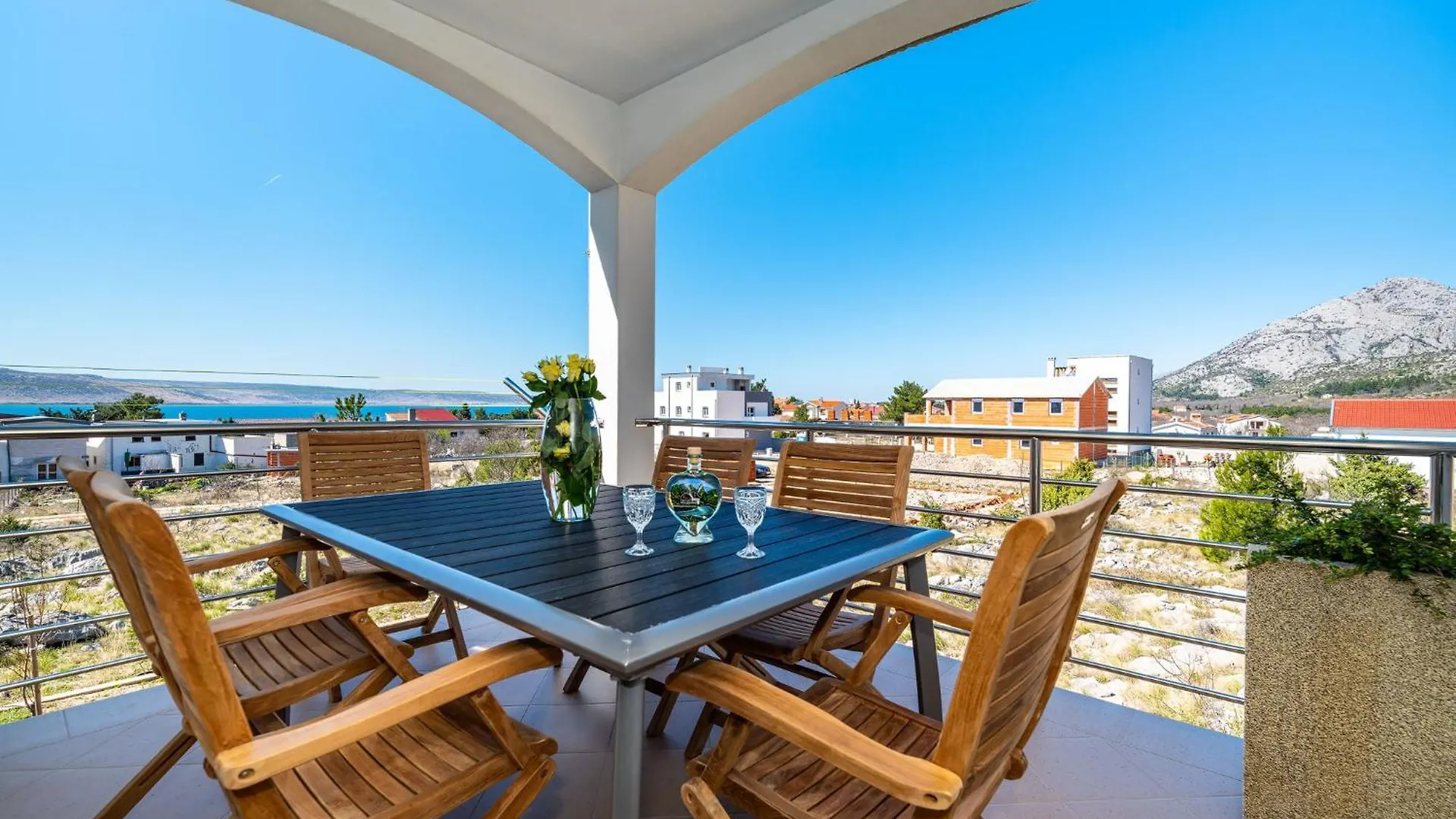 Holiday Home Lota Starigrad Paklenica
