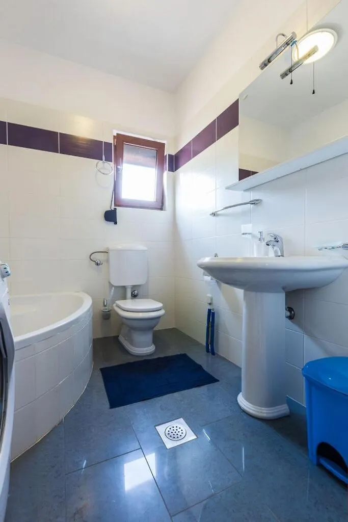 Holiday Home Lota Starigrad Paklenica