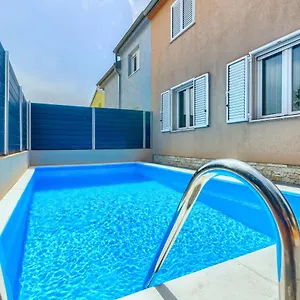 Rialto Apartment