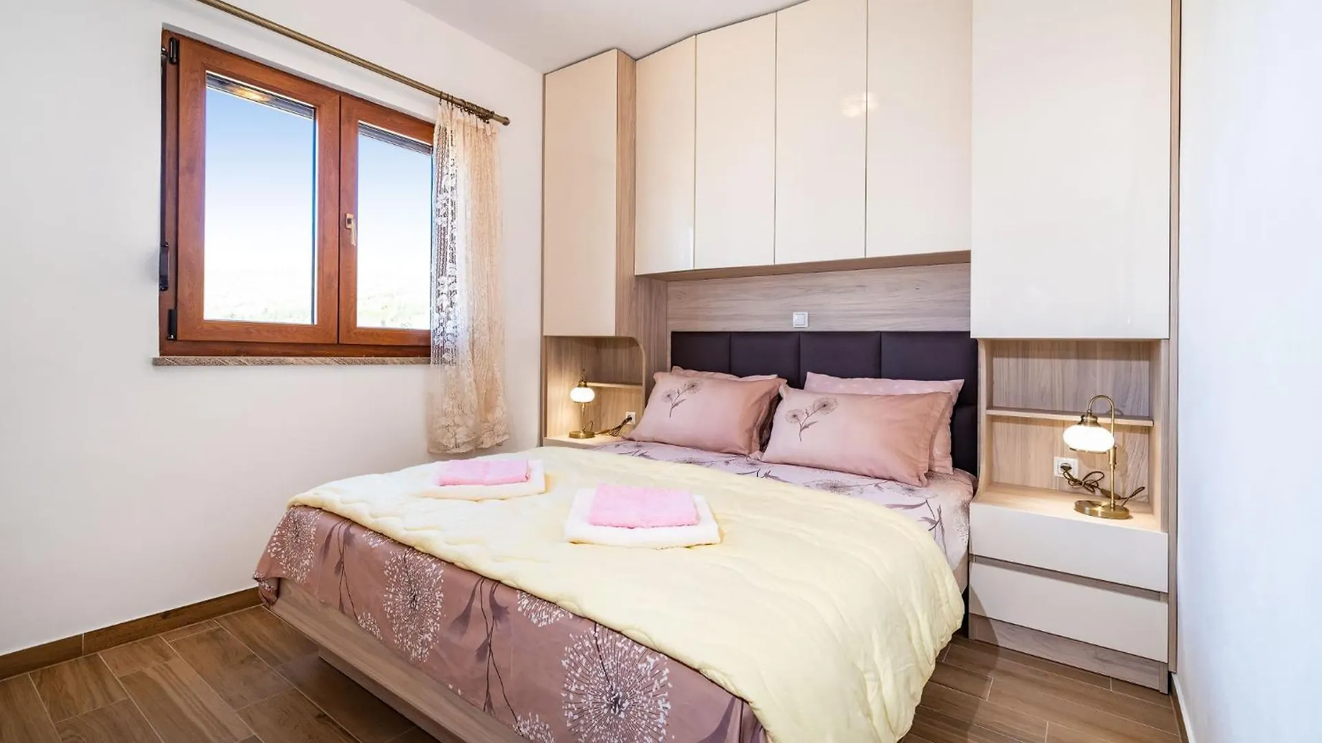 Holiday Home Lota Starigrad Paklenica Croatia
