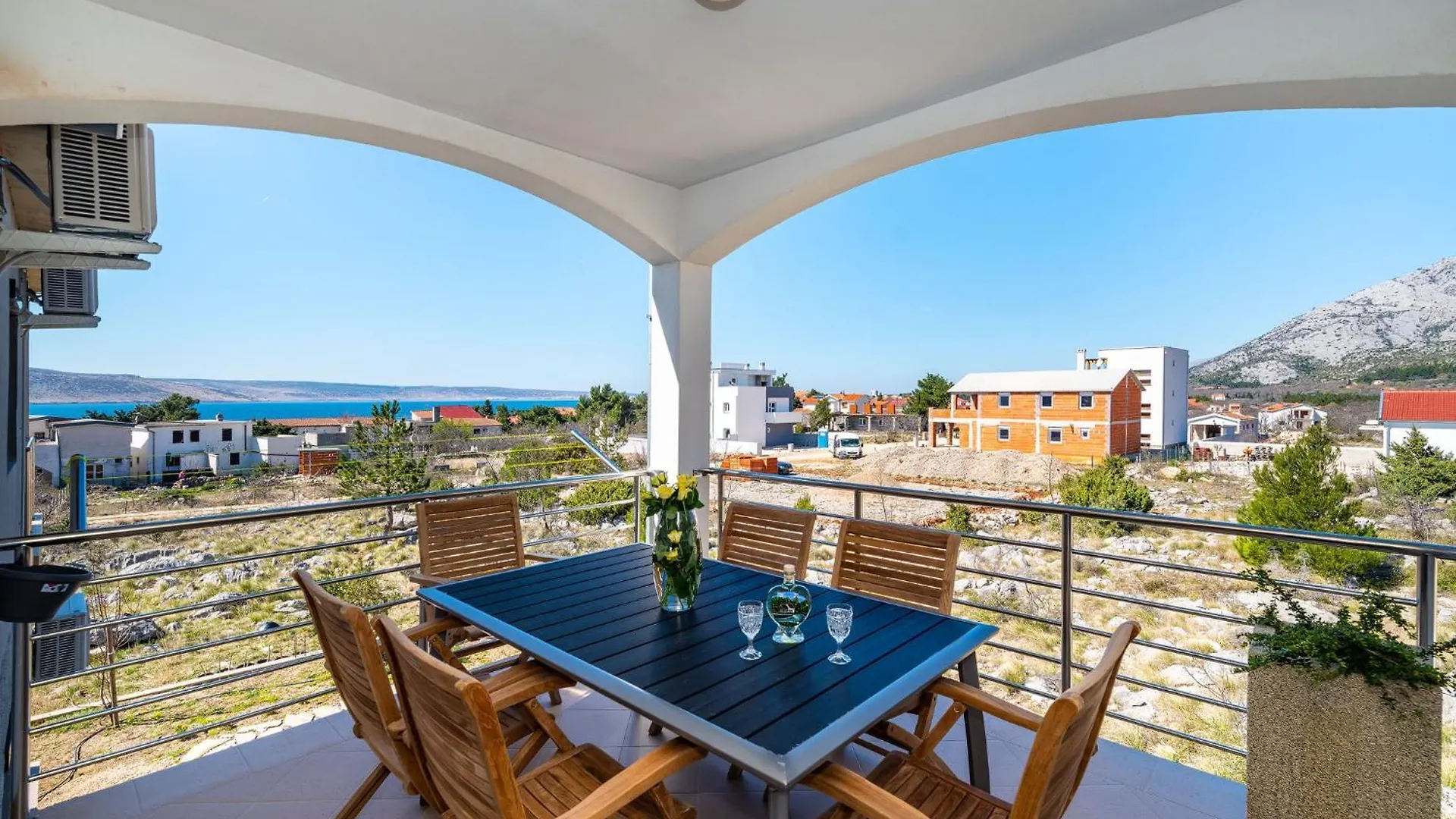 Holiday Home Lota Starigrad Paklenica 0*,